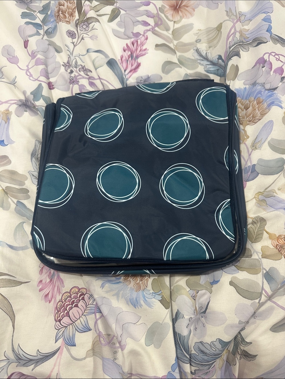 thirty-one Navy Toiletry Bag with Teal Circular Print